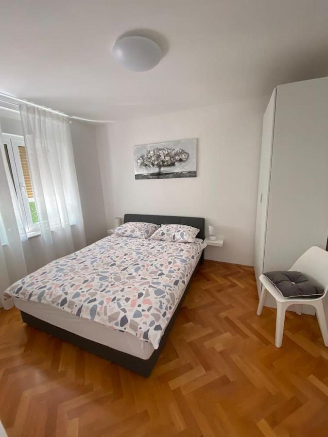 Apartman Eni Rijeka Exterior foto