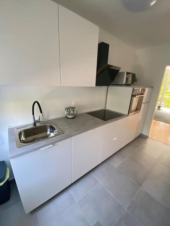 Apartman Eni Rijeka Exterior foto